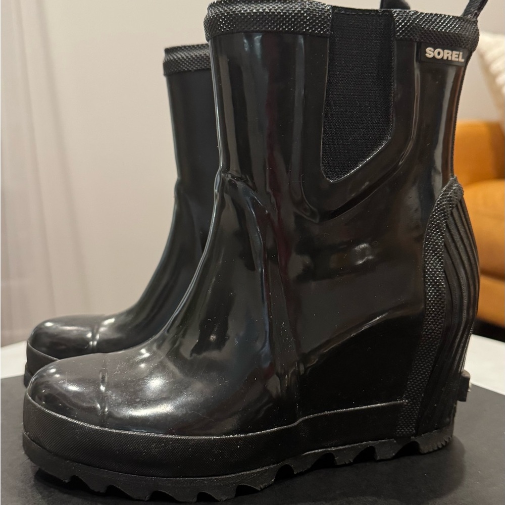 Sorel Women's Glossy Black Winter Boots